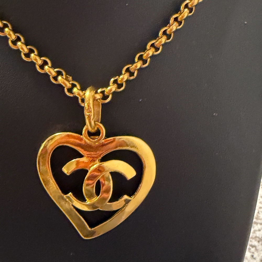 Vintage 95 Chanel Gold Heart  Necklace - Picture 2 of 5